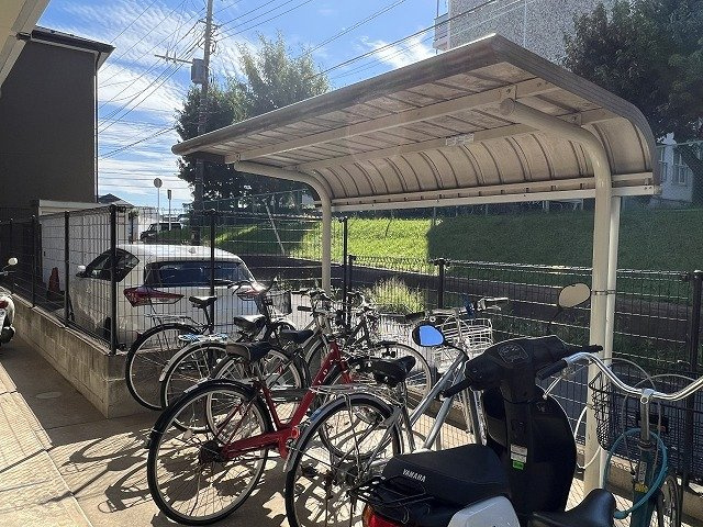レオパレスひなたのその他|駐輪場