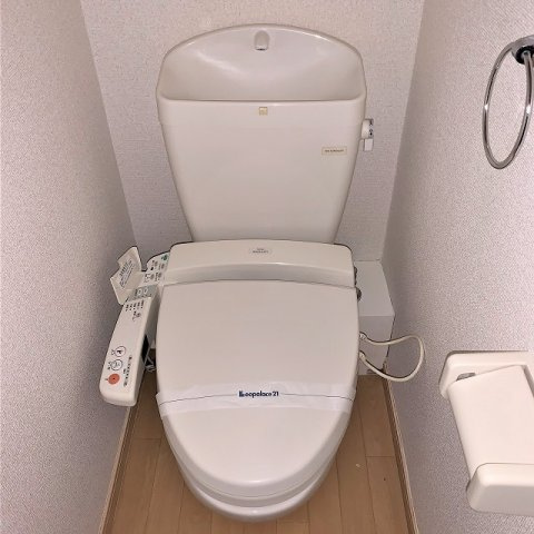 レオパレスひなたのその他|温水洗浄便座付き