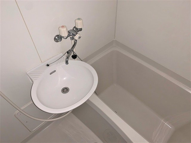 レオパレスひなたの浴室|バストイレ別