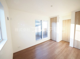 【洋室】 | 奈良市帝塚山3丁目の新築一戸建 全２区画 | 現地写真（２号地２階洋室）南向きですので、陽あたり良好です♪