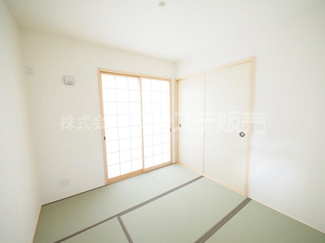 【和室】 | 奈良市帝塚山3丁目の新築一戸建 全２区画 | 現地写真（２号地和室）和室4.5帖＋ＬＤＫ17.5帖の広々としたくつろぎの空間です♪
