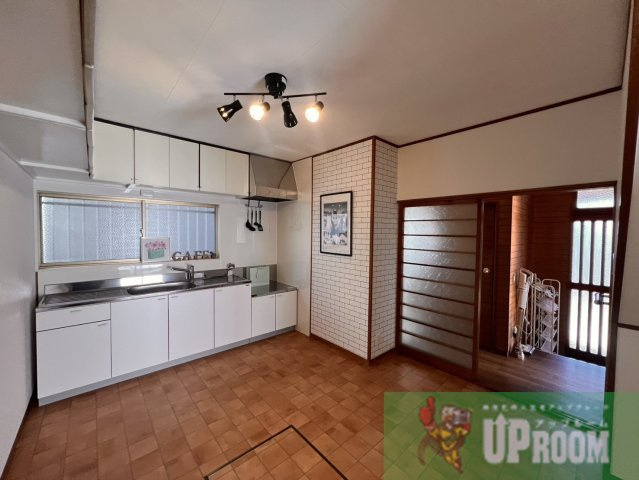 ネコと子犬のワルツのロビー