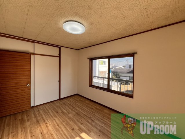 ネコと子犬のワルツの居間・リビング