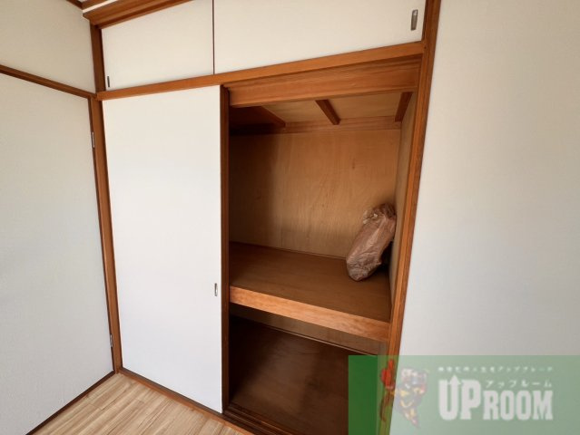 ネコと子犬のワルツの収納