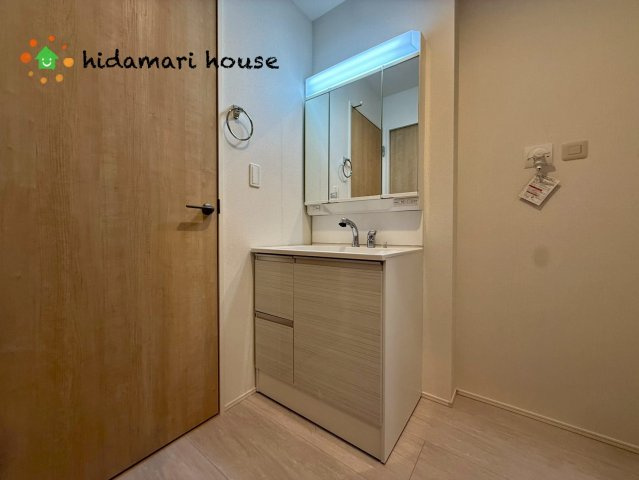 上尾市平塚11期　新築戸建　グラファーレ01の独立洗面台