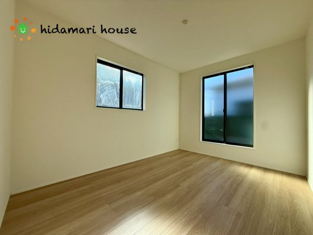 上尾市平塚11期　新築戸建　グラファーレ01の洋室|２階洋室：6帖