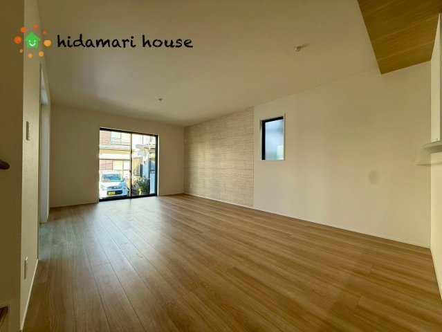 上尾市平塚11期　新築戸建　グラファーレ01の居間・リビング