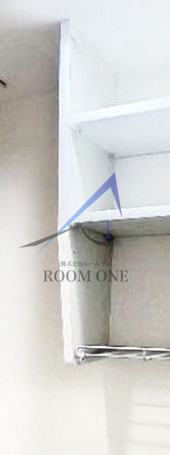 スクウエア鷺宮の収納|キッチン上部収納です。