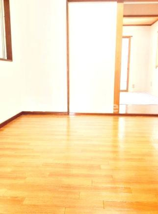 サンサイド旭丘ビルの寝室