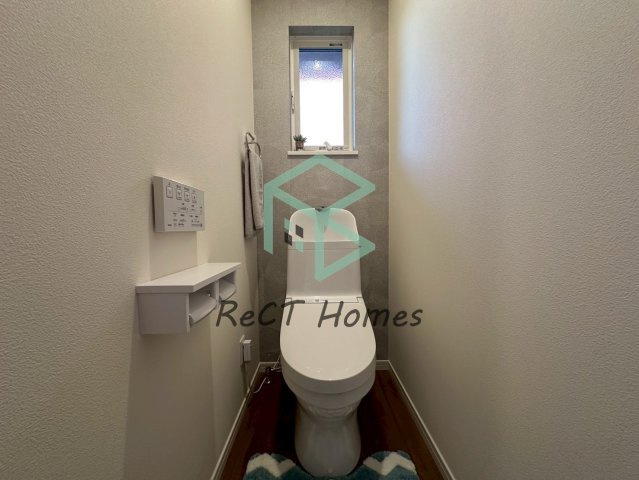 揖保郡太子町東保新築戸建のトイレ