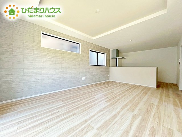 【居間・リビング】 | 水戸市河和田町11期　新築戸建 | 南向きのリビングではぽかぽかの日差しが感じられます☆彡