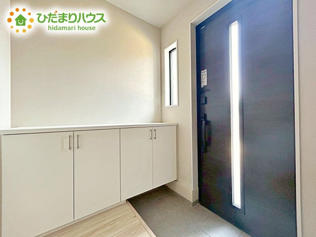 【玄関】 | 水戸市河和田町11期　新築戸建 | 使い勝手の良い大きなシューズボックス☆乱雑になりがちな玄関をスッキリ見せてくれます！