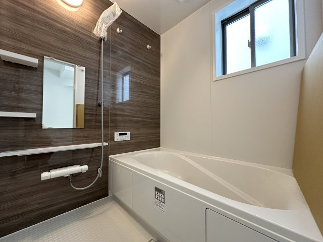 明石市東野町1期2号棟　新築戸建のトイレ