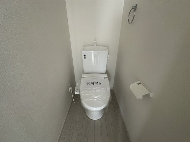 明石市東野町1期2号棟　新築戸建の洋室