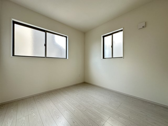 明石市東野町1期2号棟　新築戸建のバルコニー