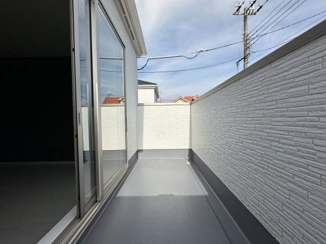 明石市東野町1期2号棟　新築戸建の玄関