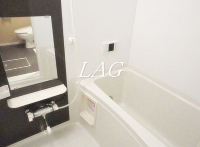 【浴室】 | レフィナードカメオカ | お風呂です。