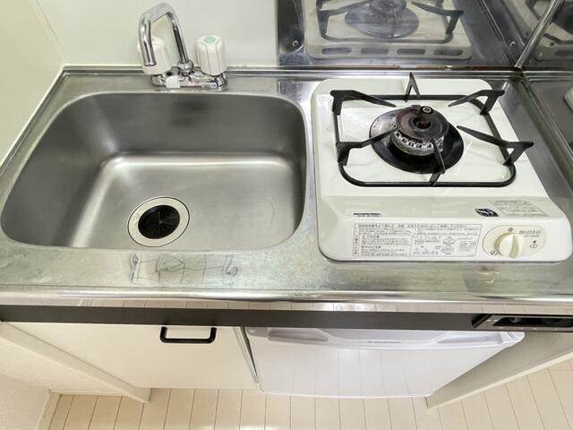 グランデシャンテ池袋のキッチン