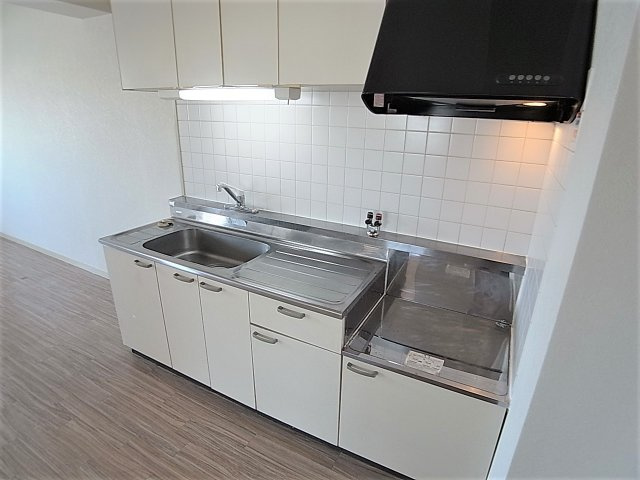 神戸市長田区蓮宮通４丁目の賃貸マンションのキッチン|ガスコンロ設置可能な広めのキッチン