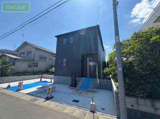 【外観】 | 平日・土日も見学できます　P並列2台　WIC×2　限定1区画　 | 販売現地