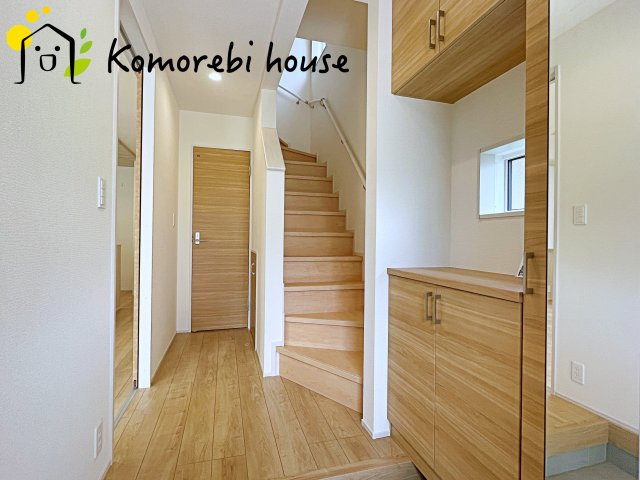 さいたま市北区大成町4丁目　新築一戸建て　ブルーミングガーデン　01の玄関|8/18　撮影