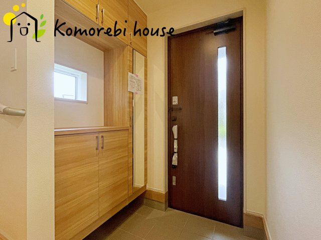 さいたま市北区大成町4丁目　新築一戸建て　ブルーミングガーデン　01の玄関|8/18　撮影