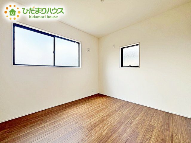 【洋室】 | 笠間市旭町第12　新築戸建　3号棟 | 木の温もりがやさしいフローリング