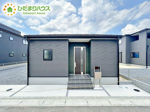 【外観】 | 笠間市旭町第12　新築戸建　3号棟 | 是非一度、ご家族そろってご内覧ください♪