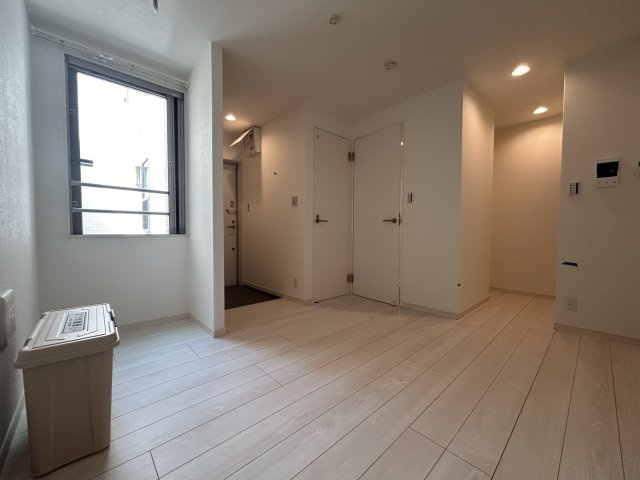 バズ西台Ⅲの居間・リビング