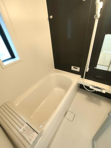 三郷市　戸ケ崎3丁目　新築戸建　全7棟の浴室|ゆったり浴槽で一日の疲れをリセット