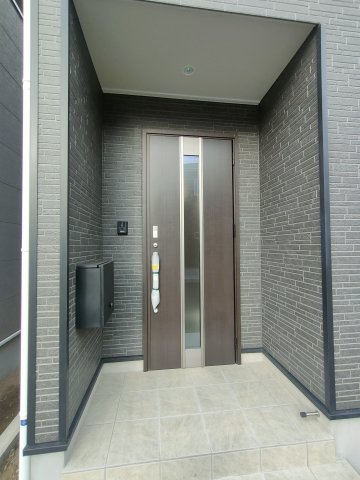 三郷市　戸ケ崎3丁目　新築戸建　全7棟の玄関|毎日通る玄関はこちらです