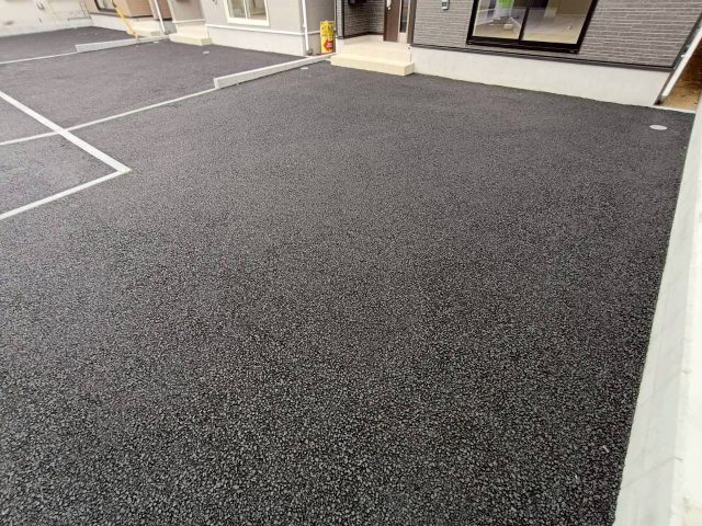 三郷市　戸ケ崎3丁目　新築戸建　全7棟の駐車場|広々としたカースペース