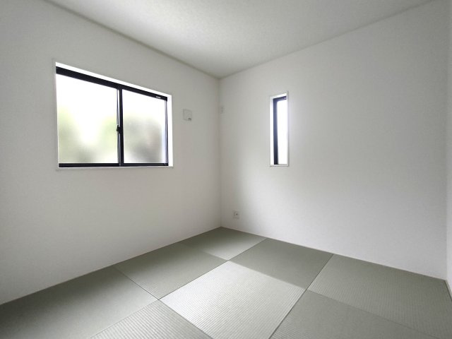 三郷市　戸ケ崎3丁目　新築戸建　全7棟の和室|明るい和室です