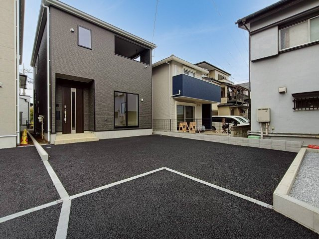 三郷市　戸ケ崎3丁目　新築戸建　全7棟の前面道路含む現地写真|前面道路含む現地写真です