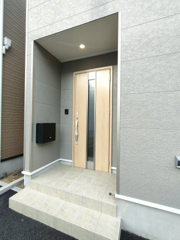 三郷市　戸ケ崎3丁目　新築戸建　全7棟の玄関|玄関です