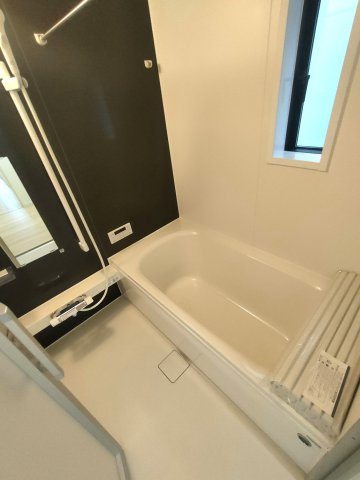 三郷市　戸ケ崎3丁目　新築戸建　全7棟の浴室|お風呂で日々の疲れを落としましょう