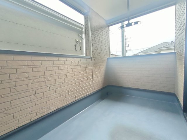 三郷市　戸ケ崎3丁目　新築戸建　全7棟のバルコニー|開放的で明るい空間を演出してくれるバルコニーです