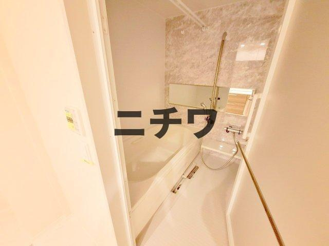 ＮＯＡＨ・Ｋ（ノアケー）の浴室|広めのバスタブ・追い焚き機能あり