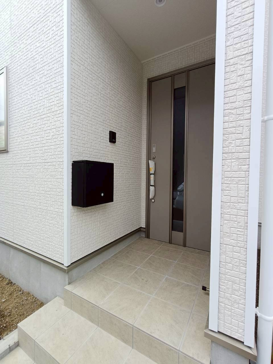 三郷市　戸ケ崎3丁目　新築戸建　全7棟の玄関|毎日通る玄関はこちらです