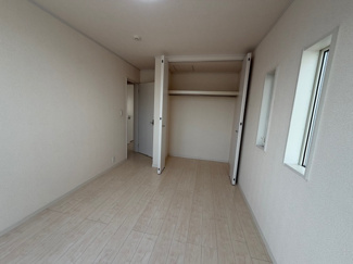 【洋室】 | 岐阜市江崎南！リフォーム済み中古住宅築11年！南西角地！お車並列3台可能！西岐阜駅まで徒歩圏内です♪ | 岐阜市江崎南！リフォーム済み中古住宅築11年！南西角地！お車並列3台可能！西岐阜駅まで徒歩圏内です♪