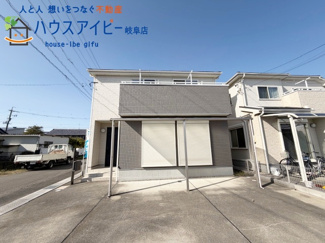 【外観】 | 岐阜市江崎南！リフォーム済み中古住宅築11年！南西角地！お車並列3台可能！西岐阜駅まで徒歩圏内です♪ | 岐阜市江崎南！リフォーム済み中古住宅築11年！南西角地！お車並列3台可能！西岐阜駅まで徒歩圏内です♪