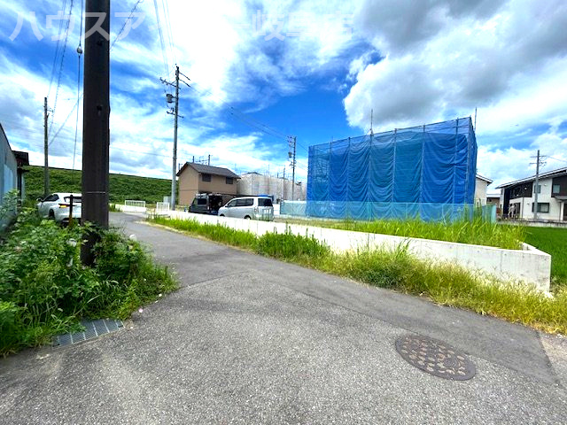 【前面道路含む現地写真】の画像