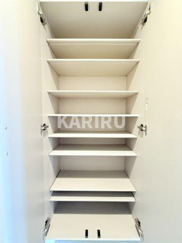 レジディア城北公園通の玄関