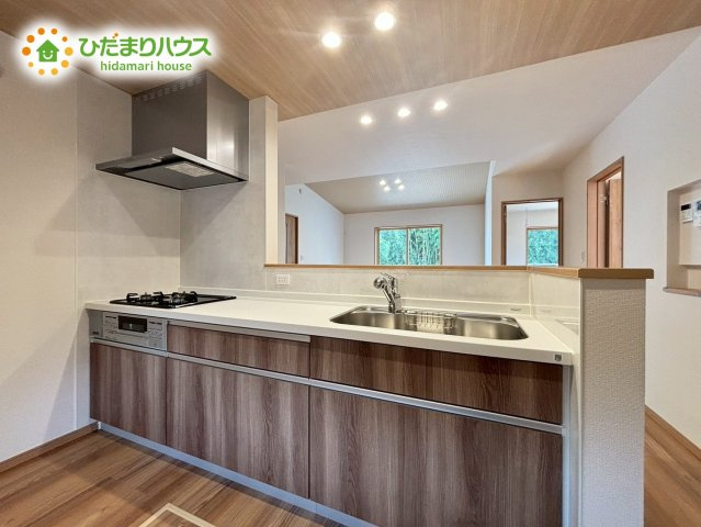 深谷市荒川　第1期　新築一戸建て　ワイウッドコート　07のキッチン