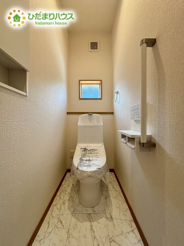 深谷市荒川　第1期　新築一戸建て　ワイウッドコート　07のトイレ