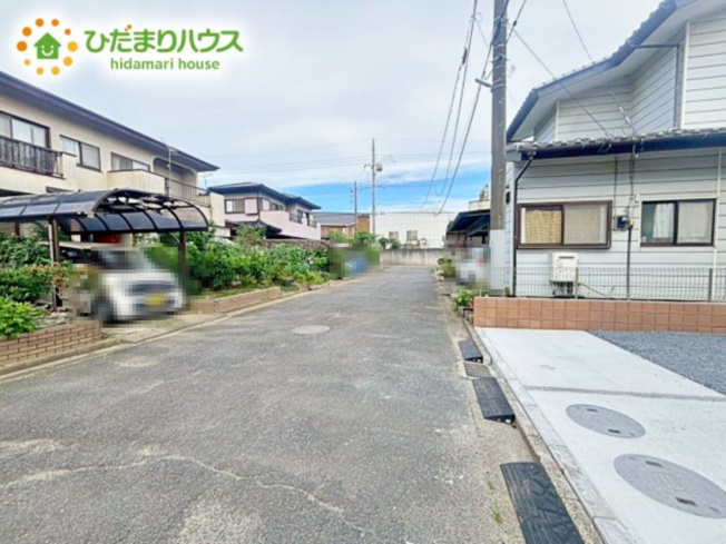 【前面道路含む現地写真】 | ひたちなか高場10期　新築戸建 | 落ち着いた住環境が魅力的です☆