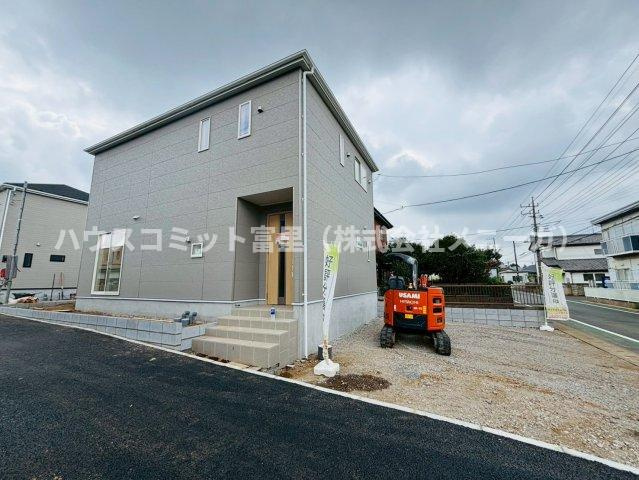 八街に第１７　新築４号棟の外観