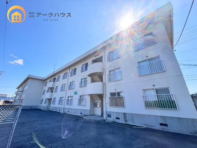 アースマンション花岡の外観