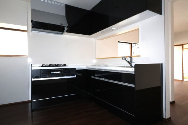 今町7丁目　中古戸建　（内外装リフォーム済）のキッチン