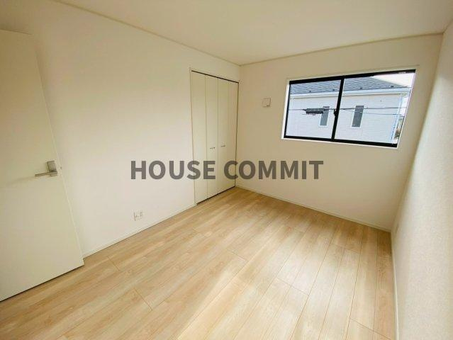 八街に第１７　新築3号棟の洋室